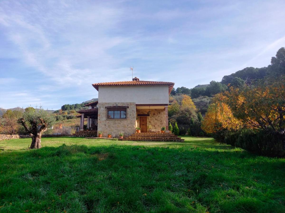 La Cirujana De Gredos Villa San Esteban Del Valle Eksteriør billede