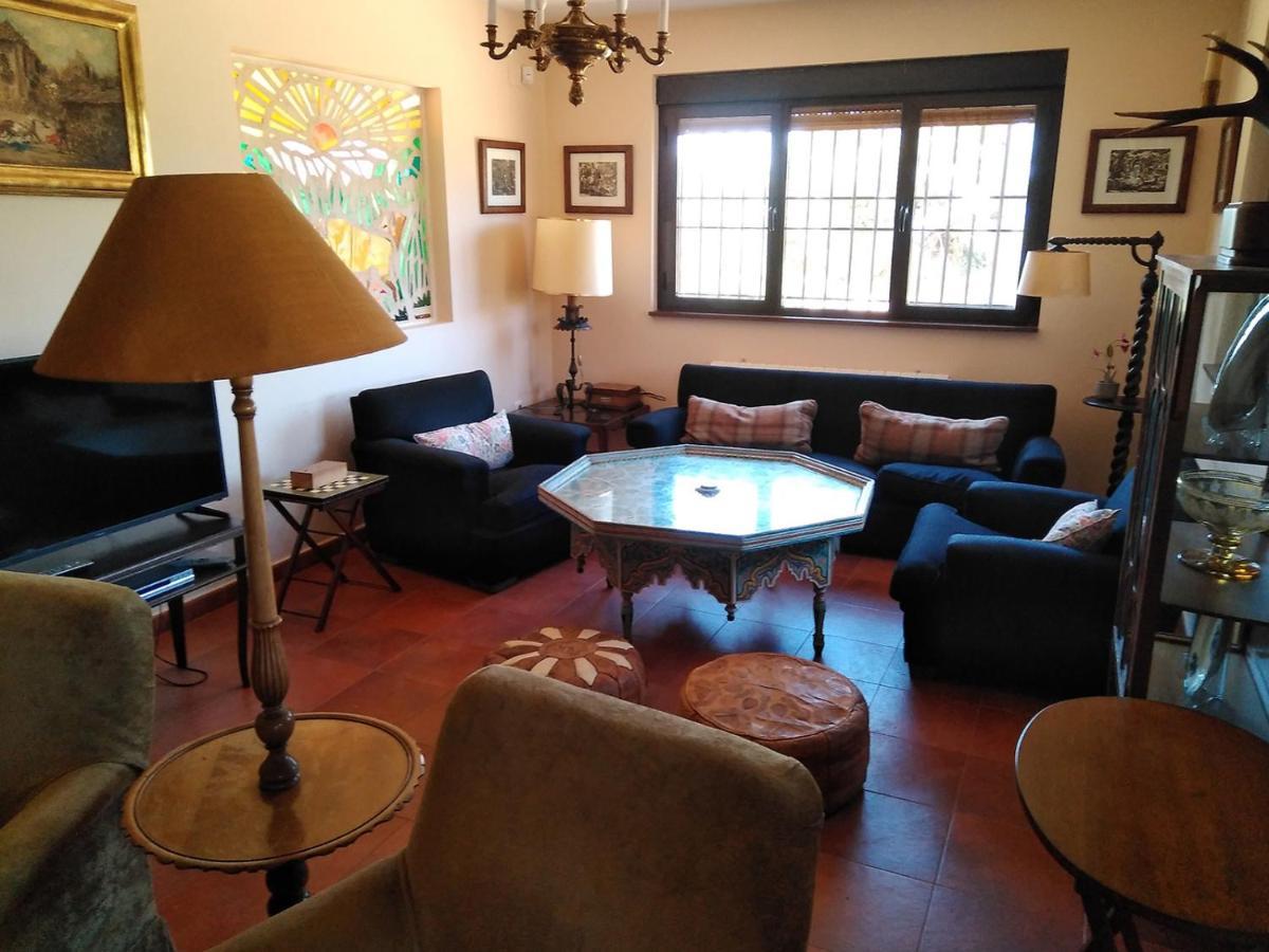 La Cirujana De Gredos Villa San Esteban Del Valle Eksteriør billede
